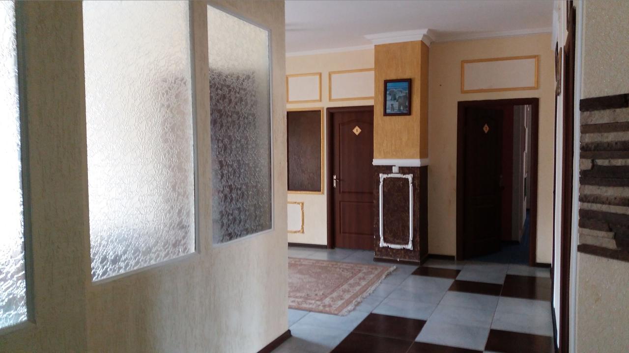 Hostel Wigwam Uralsk Eksteriør billede