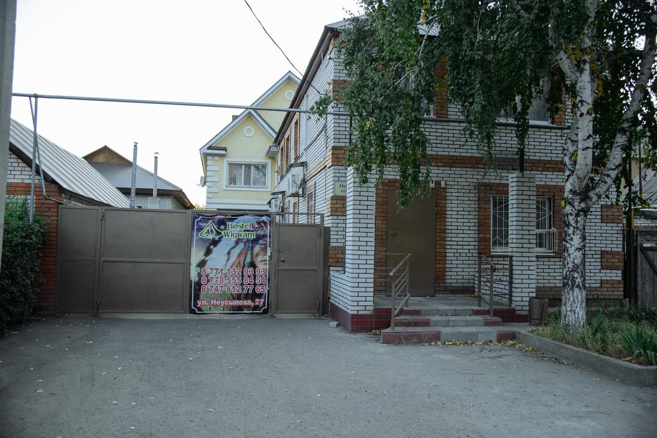 Hostel Wigwam Uralsk Eksteriør billede